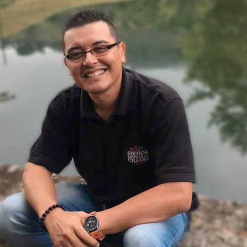 Dennis Aguilar, Fuegos Artificiales CR